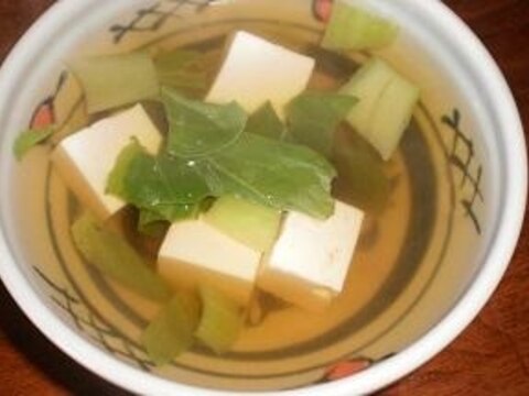 青梗菜豆腐の和風スープ